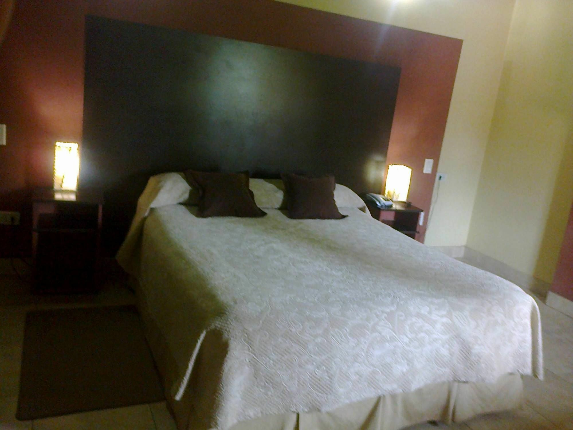 Hotel Aybal Salta Kültér fotó